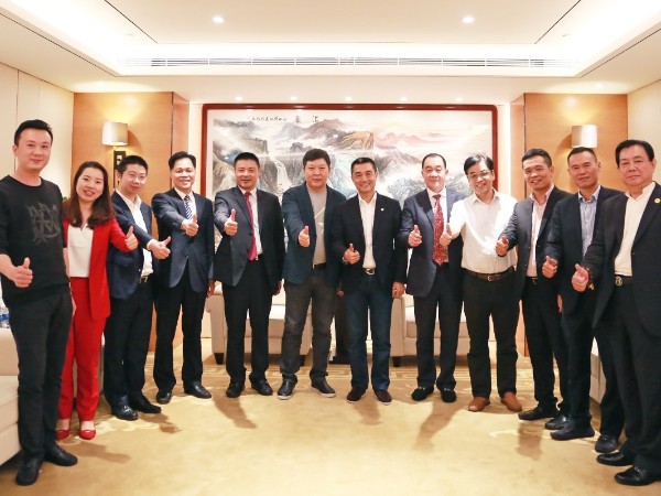 會長蔡傳健 莊小夸隊走進廣田交流學習 ,暢談粵港澳大灣區(qū)發(fā)展新機遇
